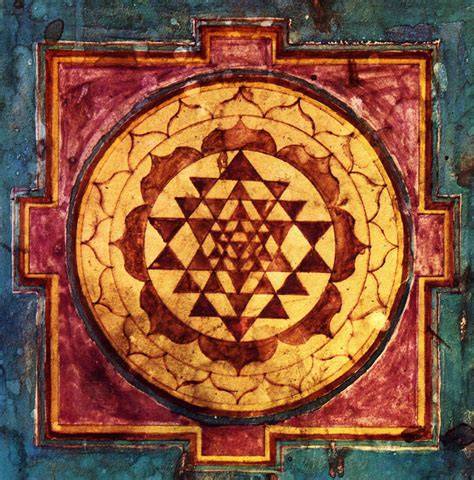 Sri Yantra en diferentes soportes (arte y decoración)
