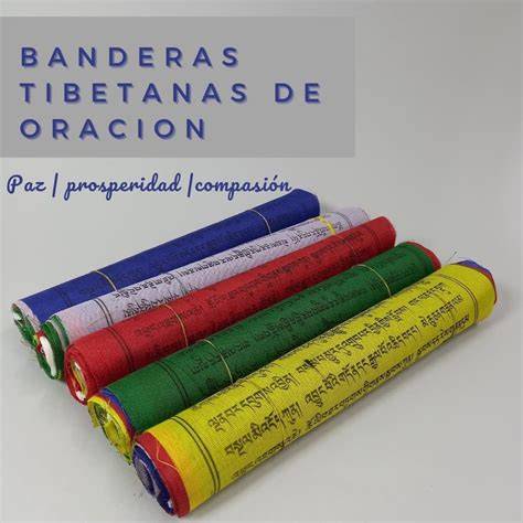 banderas de oración tibetanas y simbolismo central