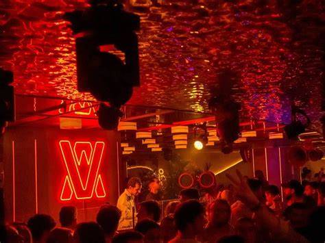 Discoteca emblemática madrileña y celebrities