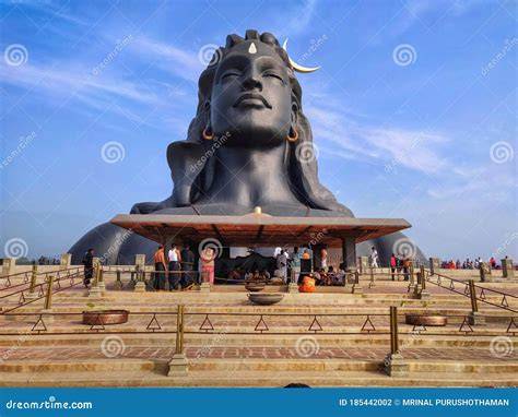 Adiyogi statue and Isha Center (image for article)