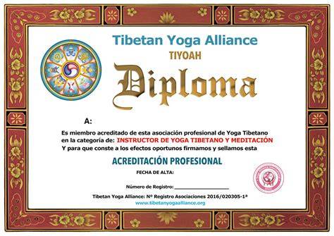 certificaciones Yoga Alliance y reconocimiento de escuelas