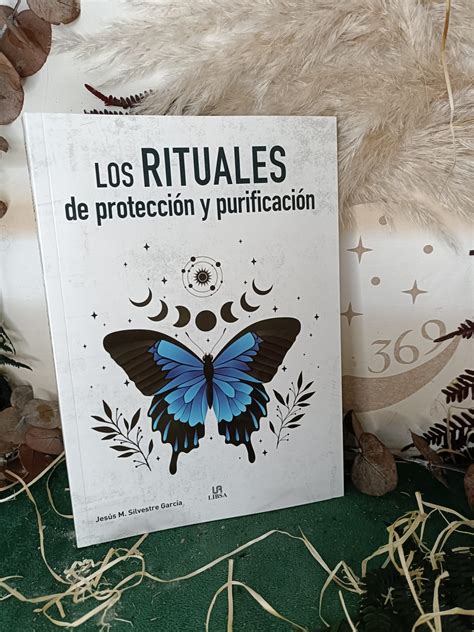 símbolos lunares y rituales de Lunaria Extremelot