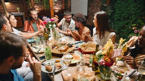 People energy at dinner party showing five energies