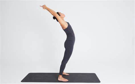 Montaña postura yoga pasos y alineación