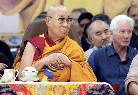Dalai Lama y su linaje tulku