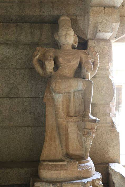 escultura Vittala y templo Bhagavad Gita Darshan Mandir