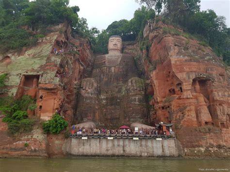 Gran Buda de Leshan desde el río