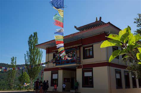 Panillo: lamasterio y actividades del linaje Kagyu
